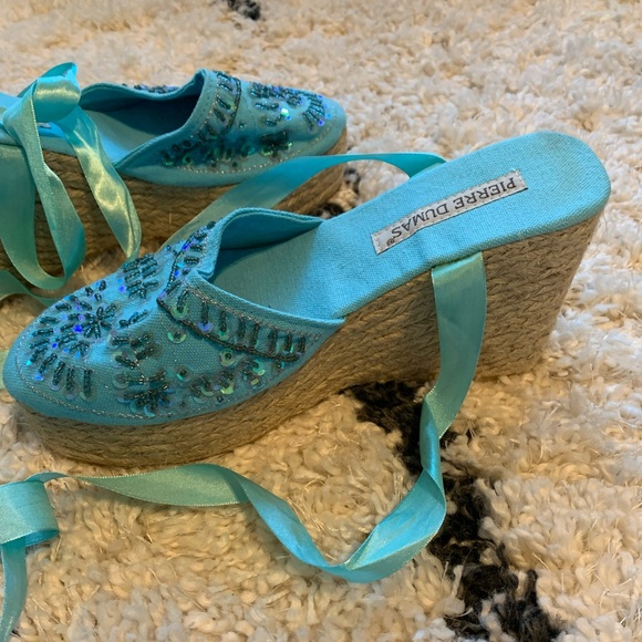 Beaded Blue Wrap Wedges, size 8 - Picture 2 of 4